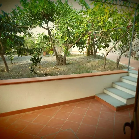 Anfora Arancione Appartamento Canneto (Lipari)