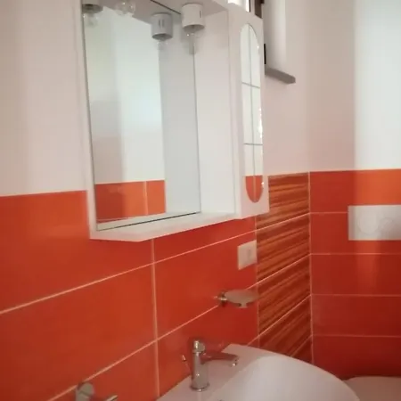 アパート Anfora Arancione