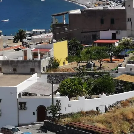 Anfora Arancione アパート *