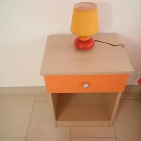 Anfora Arancione アパート